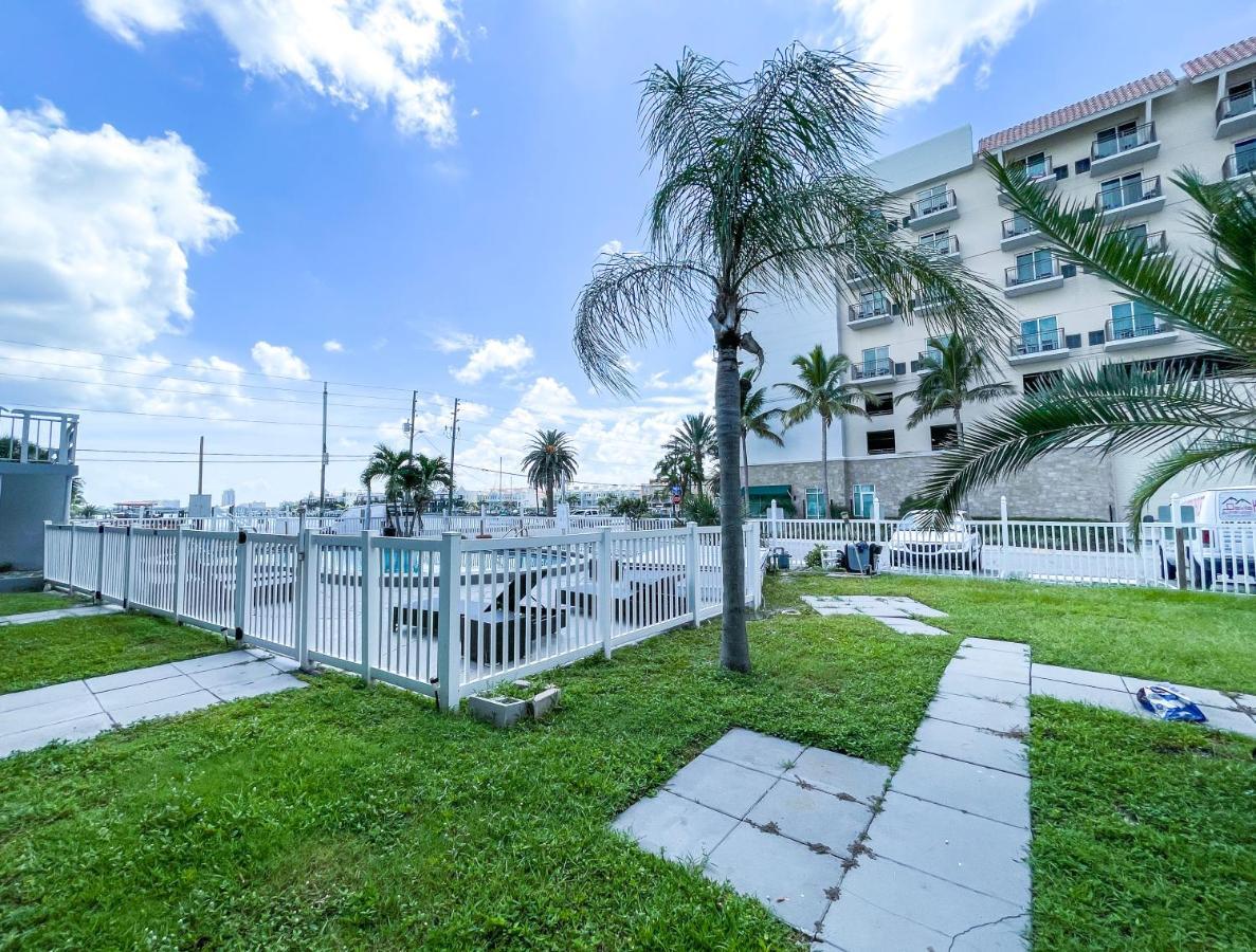 Sunrise Resort Motel South Clearwater Beach Exterior photo