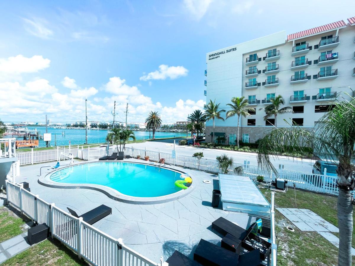 Sunrise Resort Motel South Clearwater Beach Exterior photo