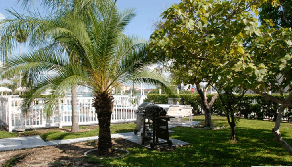 Sunrise Resort Motel South Clearwater Beach Exterior photo